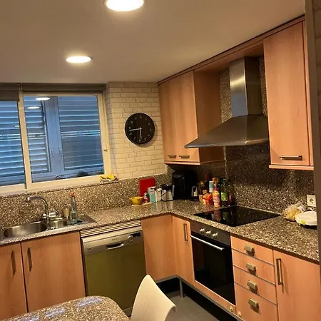 Апартаменты Apartamento Vila Olimpica Met 2 Slaapkamers Op 200meter Novia Icaria *
